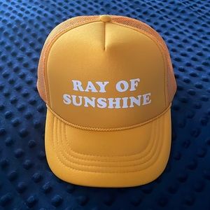 Trucker hat/ball cap